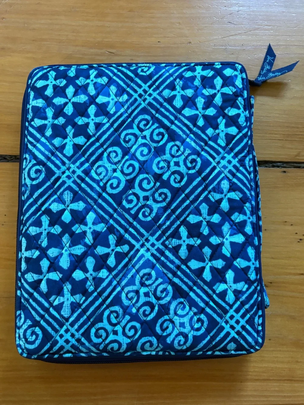NEW Vera Bradley Tablet Tamer Organizer Cuban Tiles Navy Teal Aquamarine Pattern